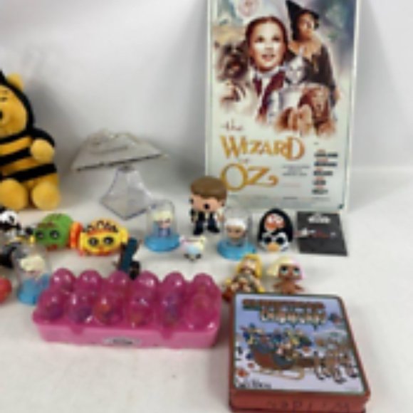 Lot of Children's Toys Star Wars, Wizard of Oz Assorted Pop Culture Collectibles - Picture 5 of 7
